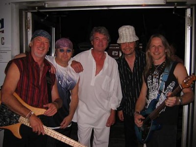 Deep_Purple_in_2004b.jpg